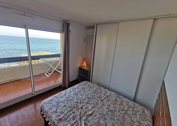 176 2 Pieces Avec Piscine Vue *