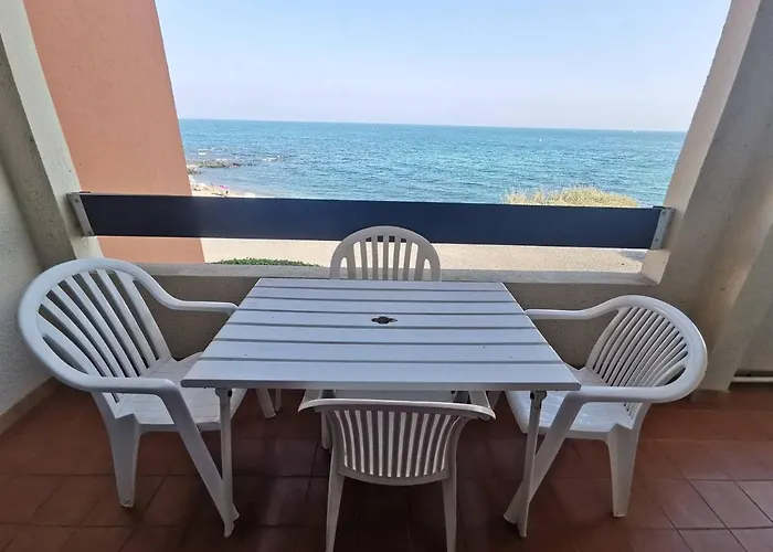 176 2 Pieces Avec Piscine Vue * Агд